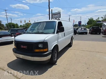 2017 GMC Savana 3500 Cargo Van