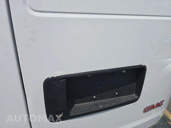 2017 GMC Savana 3500 Cargo Van – miniatura 22