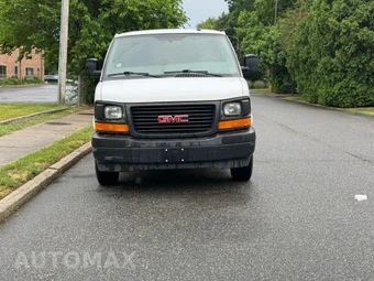 2017 GMC Savana 3500 Cargo Van 1WT 135.0" WB - miniatura 4