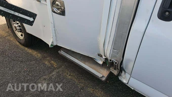 2017 GMC Savana 3500 Cutaway 1WT – miniatura 31