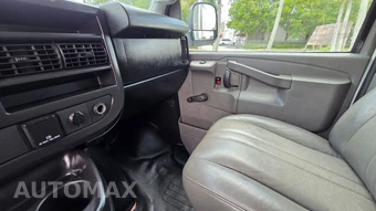 2017 GMC Savana 3500 Cutaway 1WT - miniatura 15