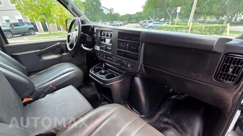 2017 GMC Savana 3500 Cutaway 1WT - miniatura 16
