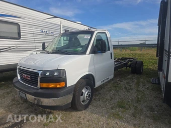 2017 GMC Savana 3500 Cutaway 1WT DRW 177.0" WB