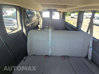 2017 GMC Savana 3500 Passenger Van LS 1LS 155.0" WB - miniatura 13
