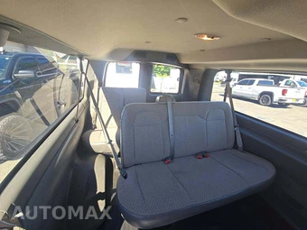 2017 GMC Savana 3500 Passenger Van LS 1LS 155.0" WB - miniatura 14