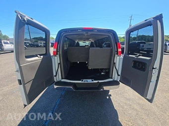 2017 GMC Savana 3500 Passenger Van LS 1LS 155.0" WB - miniatura 15