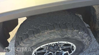 2017 GMC Sierra 1500 Crew Cab Medium Bed – miniatura 31