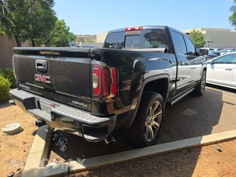 2017 GMC Sierra 1500 Denali Crew Cab Short Bed 5SA - miniatura 3