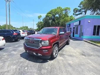 2017 GMC Sierra 1500 Denali Crew Cab Short Bed 5SA - samochód z USA z aukcji Manheim, oferta Kup Teraz w AUTOMAX
