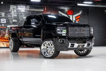 2017 GMC Sierra 2500 Denali HD Crew Cab Medium Bed 5SA - car from the USA, Manheim Buy-Now listing at AUTOMAX