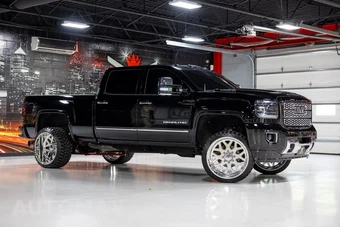 2017 GMC Sierra 2500 Denali HD Crew Cab Medium Bed 5SA - miniatura 3