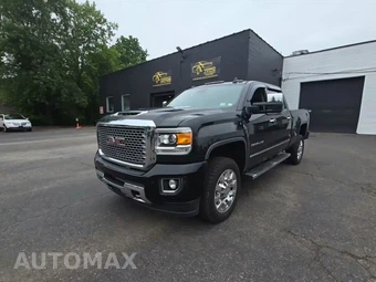 2017 GMC Sierra 2500 Denali HD Crew Cab Medium Bed 5SA