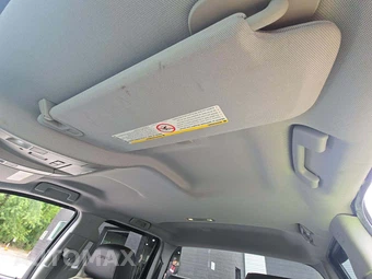 2017 GMC Sierra 2500 Denali HD Crew Cab Medium Bed 5SA - miniatura 8