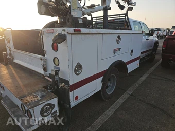 2017 GMC Sierra 3500HD Cab Chassis Crew Cab 1SA DRW - miniatura 4