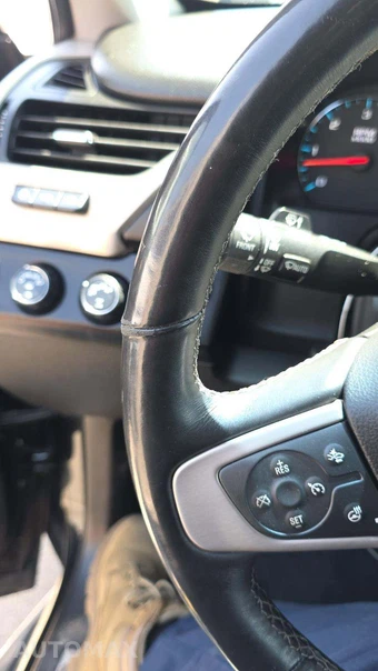 2017 GMC Yukon Denali – miniatura 28