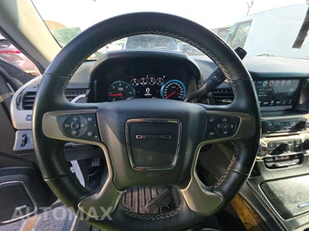 2017 GMC Yukon Denali 5SA – miniatura 10