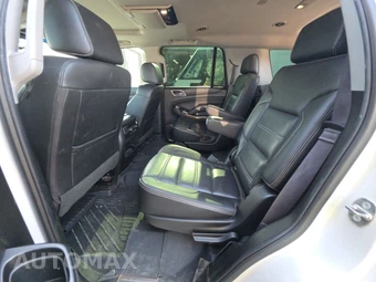 2017 GMC Yukon Denali 5SA – miniatura 13