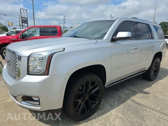 2017 GMC Yukon Denali 5SA