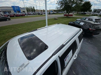 2017 GMC Yukon Denali 5SA - miniatura 12