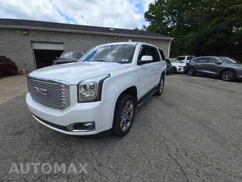 2017 GMC Yukon Denali 5SA