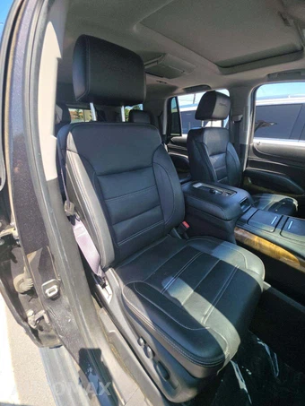 2017 GMC Yukon Denali 5SA – miniatura 18
