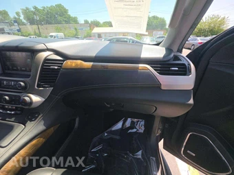2017 GMC Yukon Denali 5SA – miniatura 19