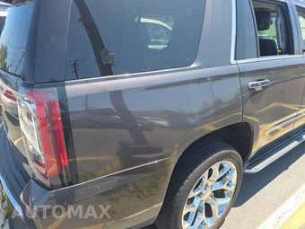 2017 GMC Yukon Denali 5SA – miniatura 27