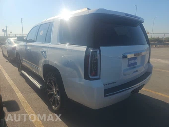 2017 GMC Yukon Denali 5SA – miniatura 6