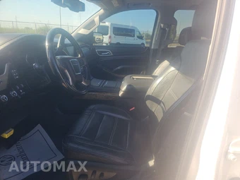 2017 GMC Yukon Denali 5SA – miniatura 7