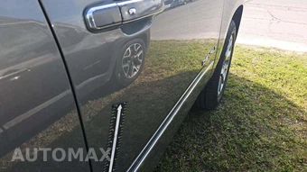 2017 GMC Yukon Denali 5SA - miniatura 20