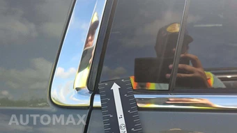 2017 GMC Yukon Denali 5SA - miniatura 22