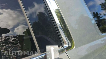 2017 GMC Yukon Denali 5SA - miniatura 30