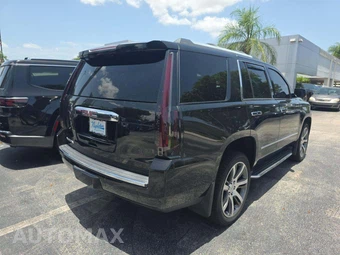 2017 GMC Yukon Denali 5SA - miniatura 3