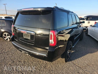 2017 GMC Yukon Denali 5SA - miniatura 4