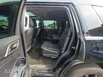 2017 GMC Yukon Denali 5SA - miniatura 13