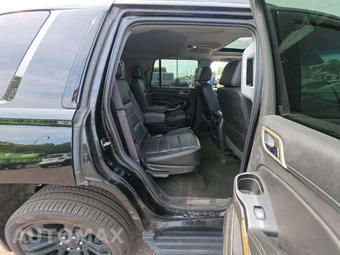 2017 GMC Yukon Denali 5SA - miniatura 17