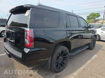 2017 GMC Yukon Denali 5SA - miniatura 3