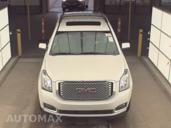 2017 GMC Yukon Denali 5SA – miniatura 2