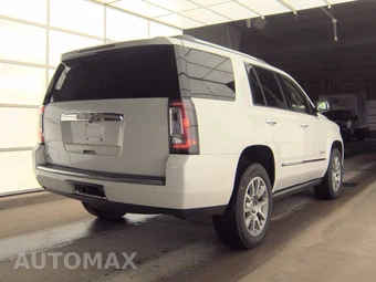 2017 GMC Yukon Denali 5SA – miniatura 4