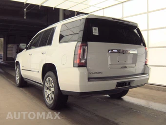 2017 GMC Yukon Denali 5SA – miniatura 6