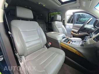 2017 GMC Yukon Denali 5SA - miniatura 19