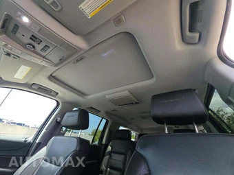 2017 GMC Yukon Denali XL 5SA - miniatura 11