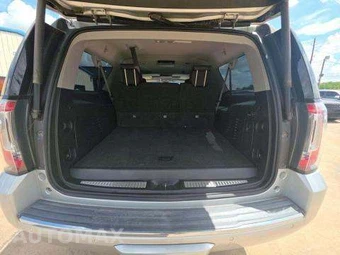 2017 GMC Yukon Denali XL 5SA - miniatura 16