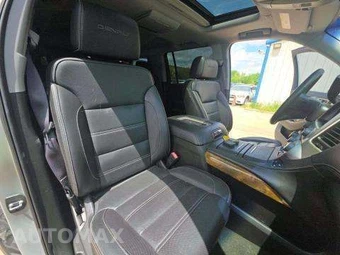2017 GMC Yukon Denali XL 5SA - miniatura 20