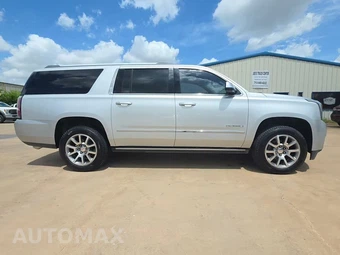 2017 GMC Yukon Denali XL 5SA - miniatura 5