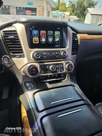 2017 GMC Yukon Denali XL 5SA - miniatura 13