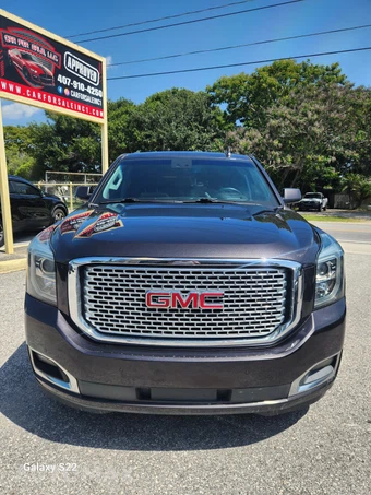 2017 GMC Yukon Denali XL 5SA - miniatura 2