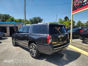 2017 GMC Yukon Denali XL 5SA - miniatura 5