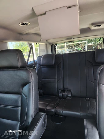 2017 GMC Yukon Denali XL 5SA - miniatura 9