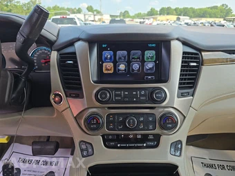 2017 GMC Yukon Denali XL 5SA - miniatura 11